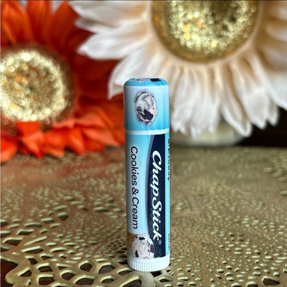 Chapstick “Cookies & Cream”